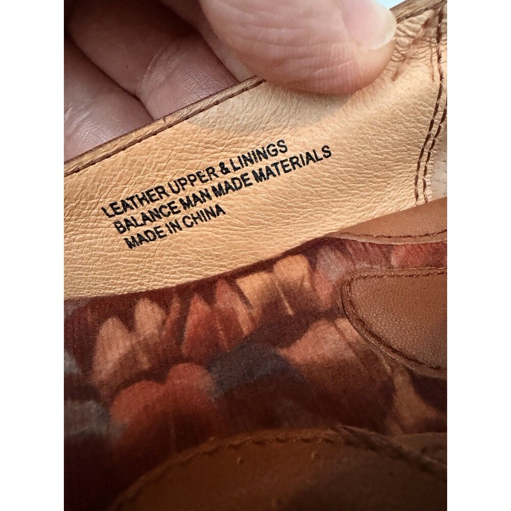 Born Tan Women's Flats with Knotted Design sz 8 - Picture 2 of 4